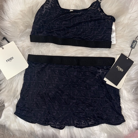 Black fendi two piece - Picture 2 of 10